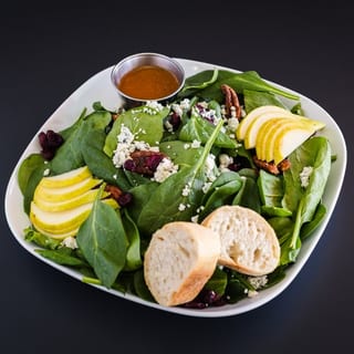🥬⭐Pear & Bleu Cheese Salad